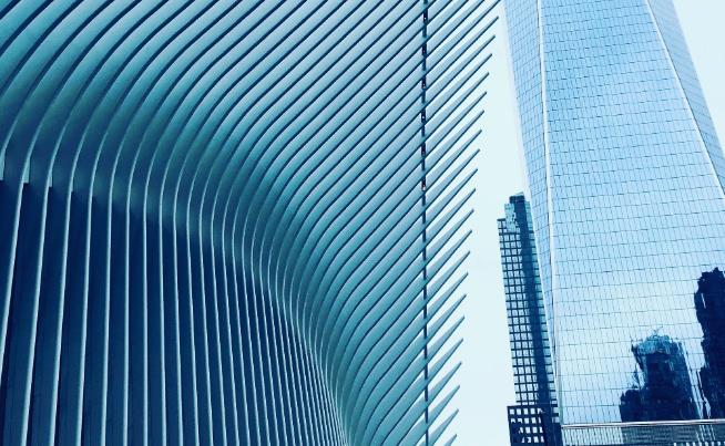 建筑公司的法人如何變更，資質(zhì)也要變更嗎？